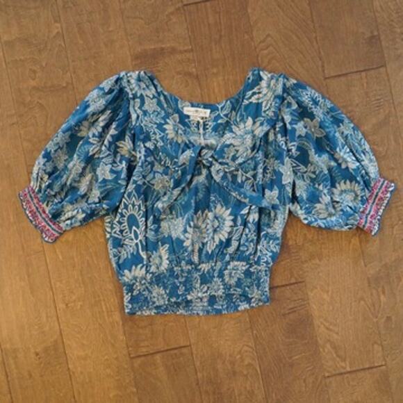 NEW Natural Life Short Sleeve Floral Cropped Top Blue Womens Size Medium - Picture 2 of 8